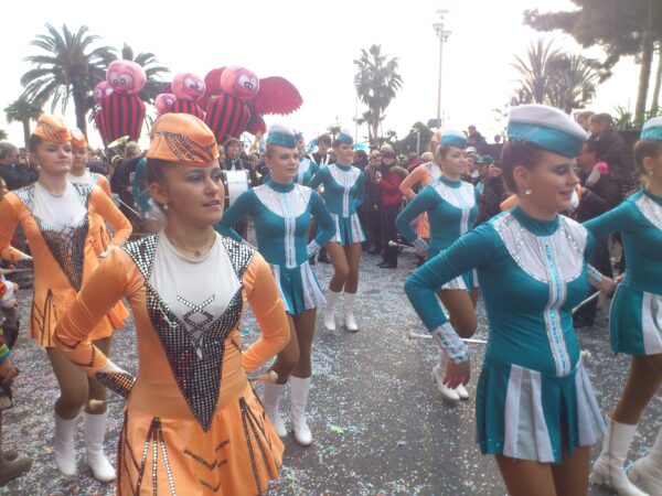 Carnaval de Nice: Corso – Image 8