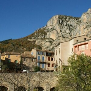 Moustier Sainte Marie et la Route des lavandes.